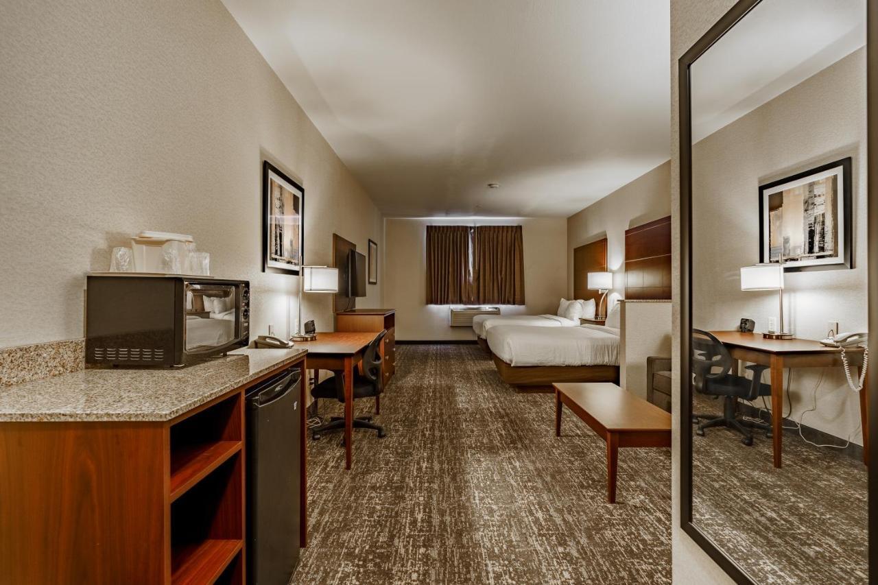 Hotel Cobblestone -